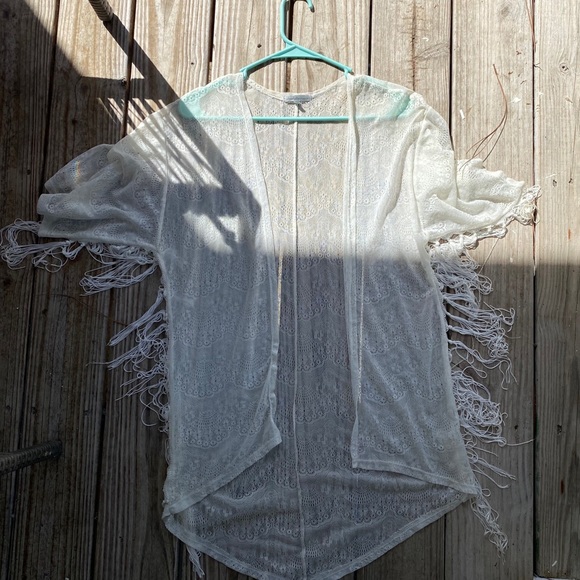 Cover - Picture 3 of 4